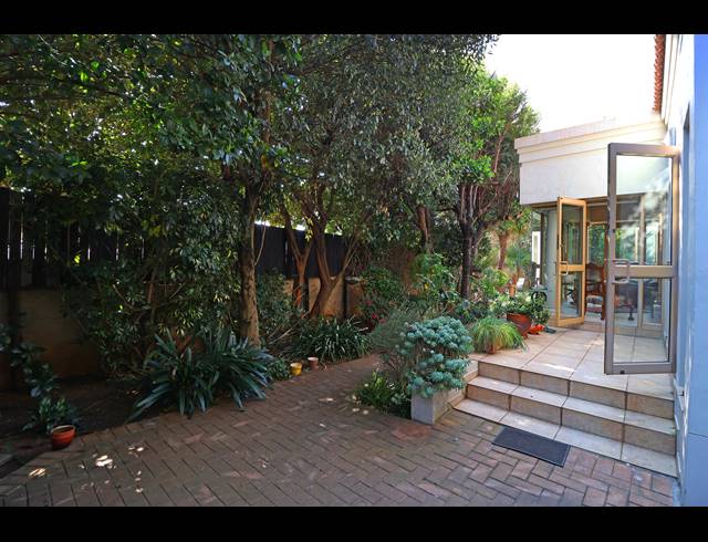 2 BEDROOM HOUSE FOR SALE IN OAKLANDS